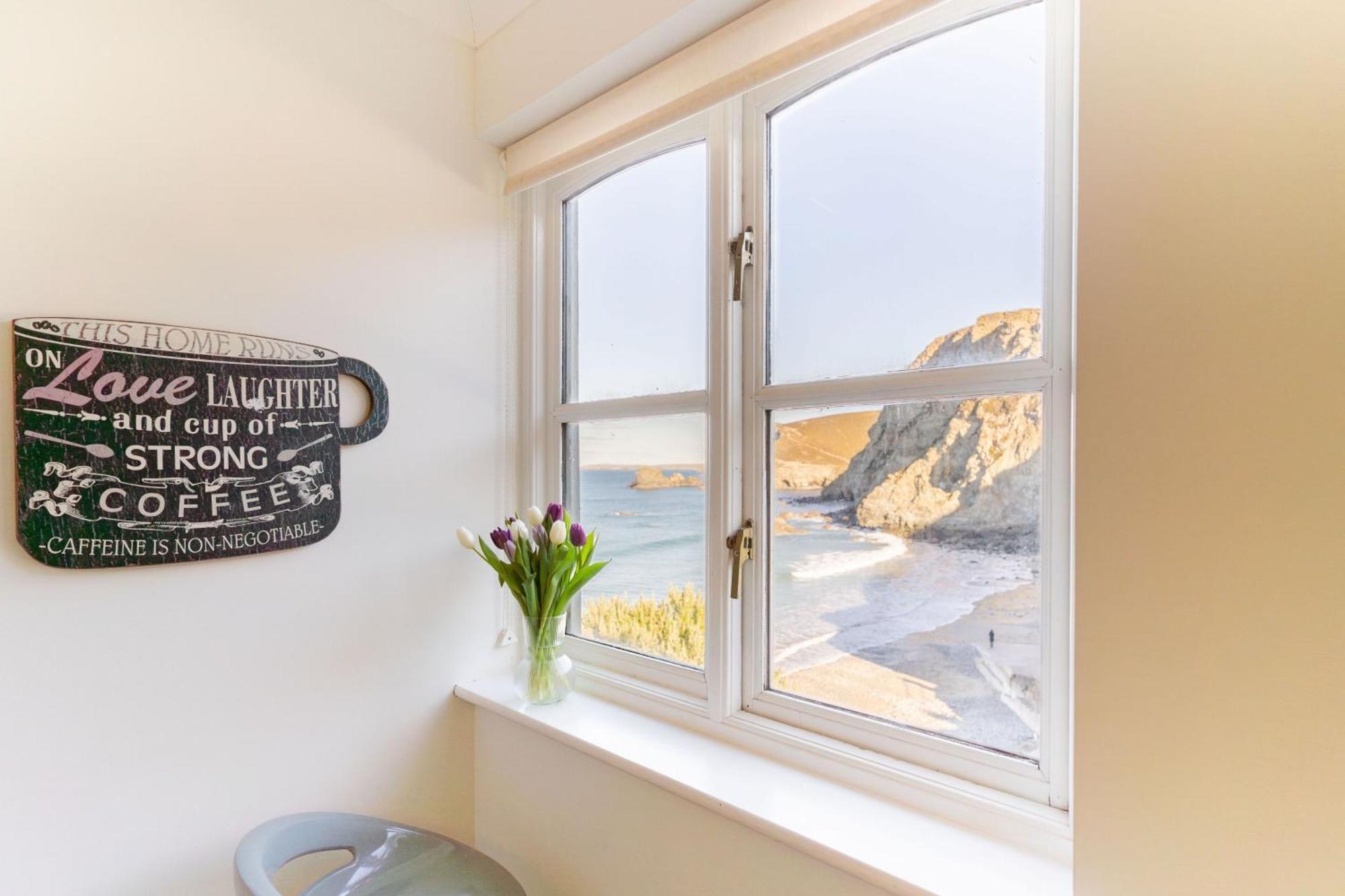 Above The Beach St Agnes  Exterior photo