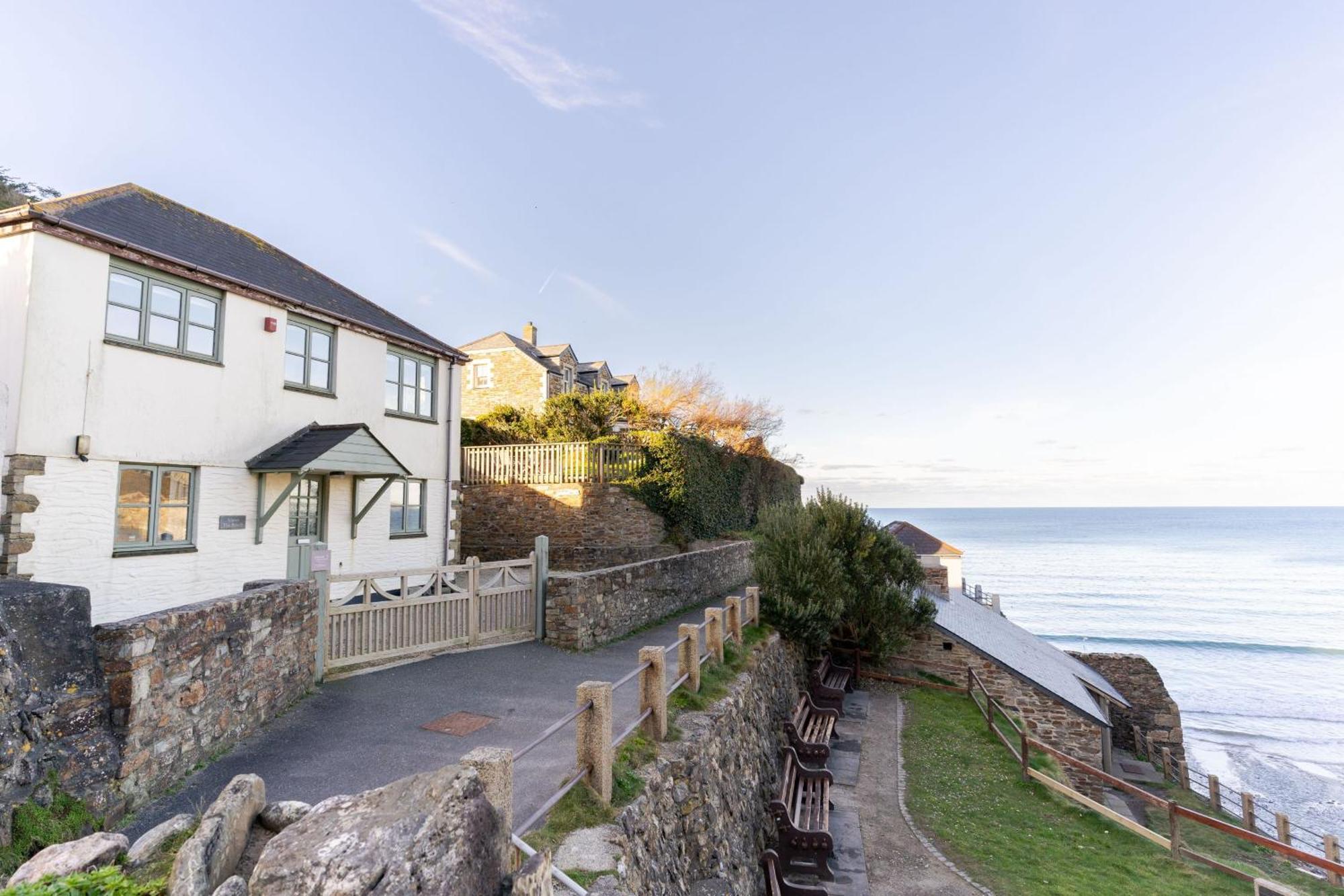 Above The Beach St Agnes  Exterior photo